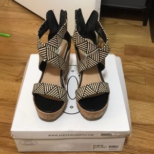 Steve Madden Elwyn Wedge Sandal - Size 7
